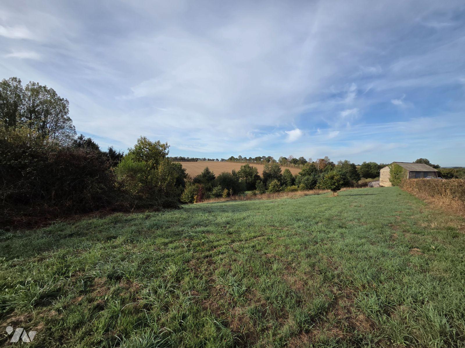 Terrain 15360 m² · à Villaines-la-Juhel · 23 000 €