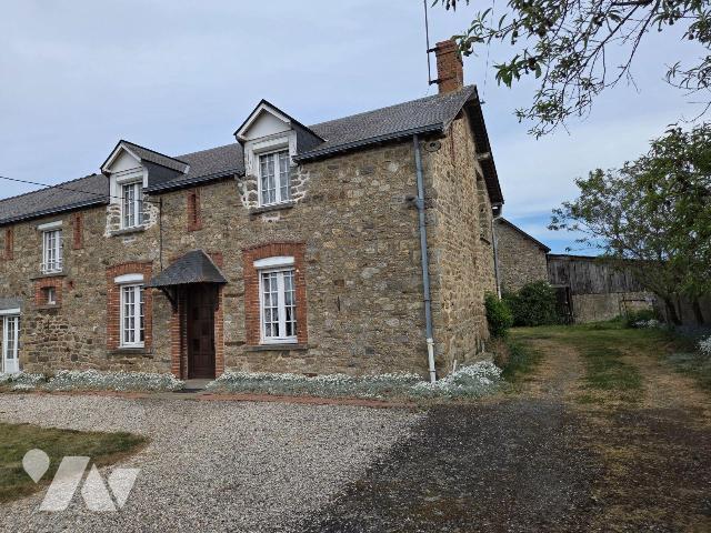 Maison 4 pièces 90 m² · à Aron · 90 m² · 100 000 €