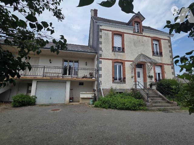 Maison 7 pièces 98 m² · à Ambrières-les-Vallées · 98 m² · 115 000 €
