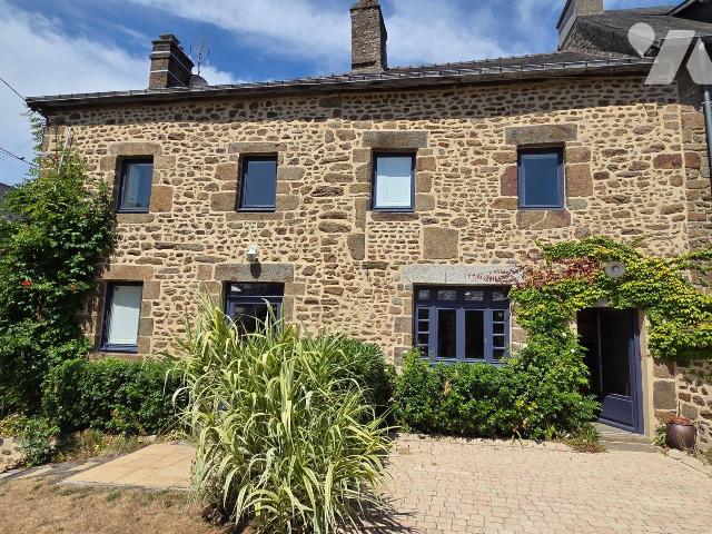 Maison 7 pièces 187 m² · à Ambrières-les-Vallées · 187 m² · 185 000 €