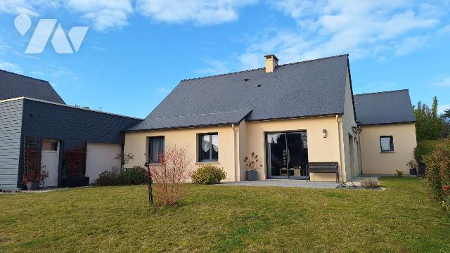 Maison 5 pièces 96 m² · à Saint-Hilaire-du-Maine · 96 m² · 210 000 €