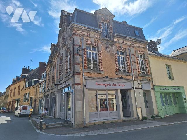Immeuble 350 m² · à Chailland · 350 m² · 130 000 €