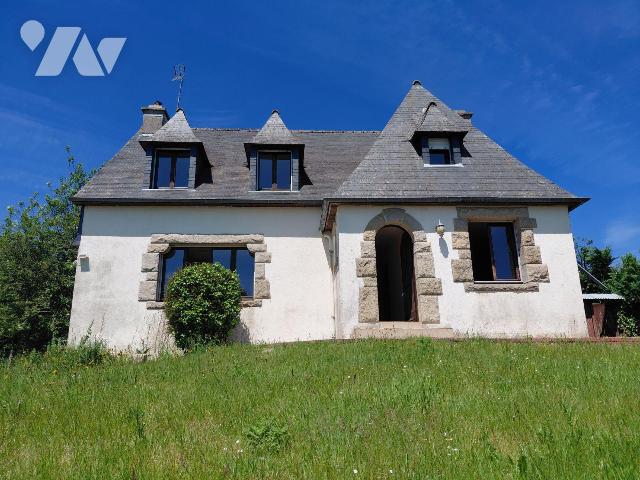Maison 5 pièces 128 m² · à Saint-Caradec · 128 m² · 160 000 €