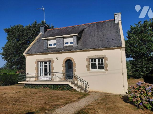 Maison 6 pièces 107 m² · à Saint-Thuriau · 107 m² · 210 000 €