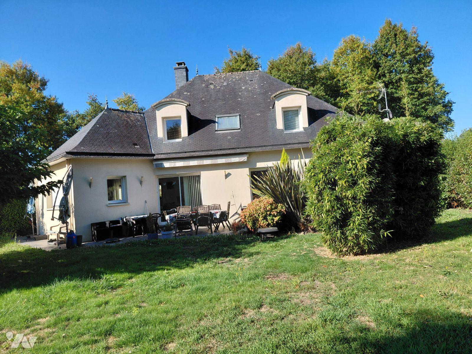 Maison 6 pièces 190 m² · à Évellys · 190 m² · 340 000 €