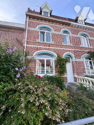 Maison 10 pièces 152 m² · à Phalempin · 152 m² · 373 800 €
