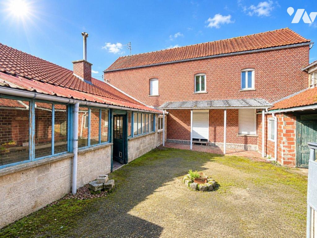 Maison 10 pièces 162 m² · à Thumeries · 162 m² · 320 000 €