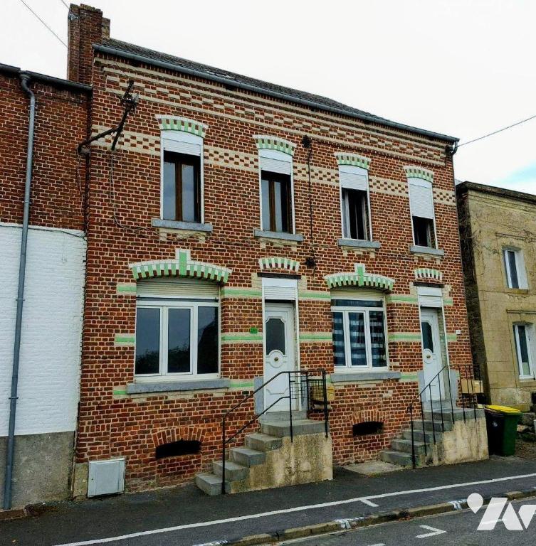 Maison 162 m² · à Glageon · 162 m² · 80 000 €
