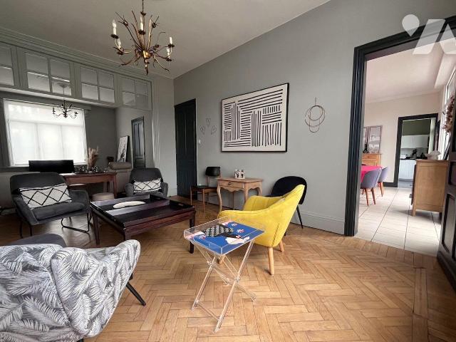 Vente - Maison / villa - HAZEBROUCK - 228 m² - 10 pièces - 59135/13078/3477