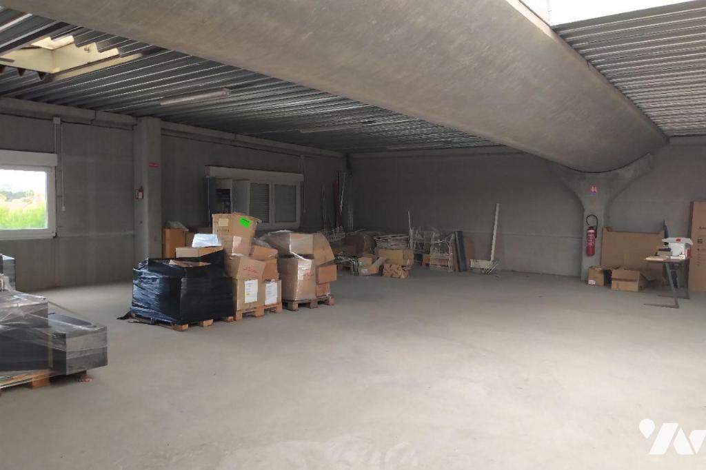 LOCATION fondsCommerce-TERDEGHEM (59)