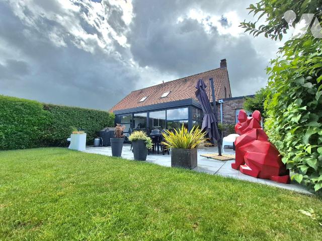 Maison 6 pièces 117 m² · à Estaires · 117 m² · 280 000 €