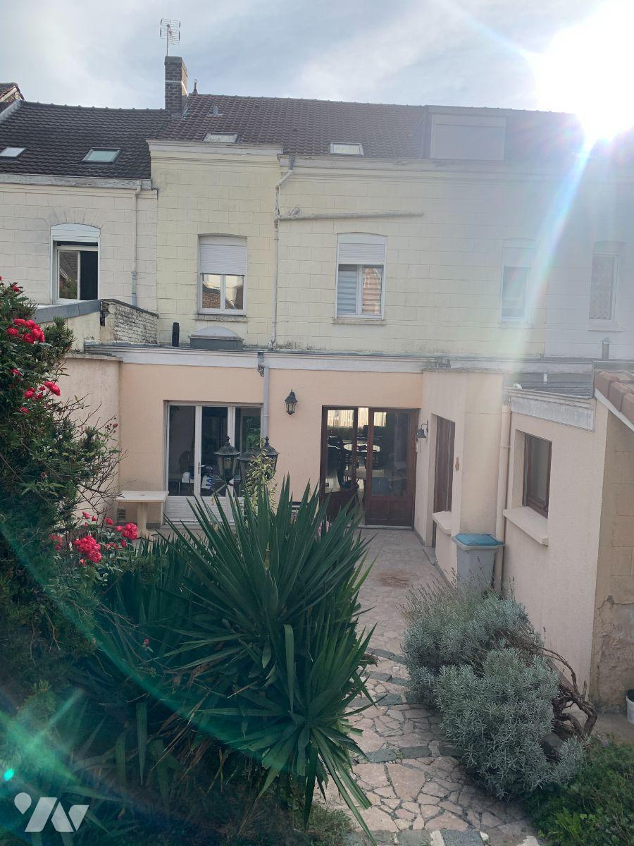 Maison 10 pièces 233 m² · à Valenciennes · 233 m² · 316 000 €