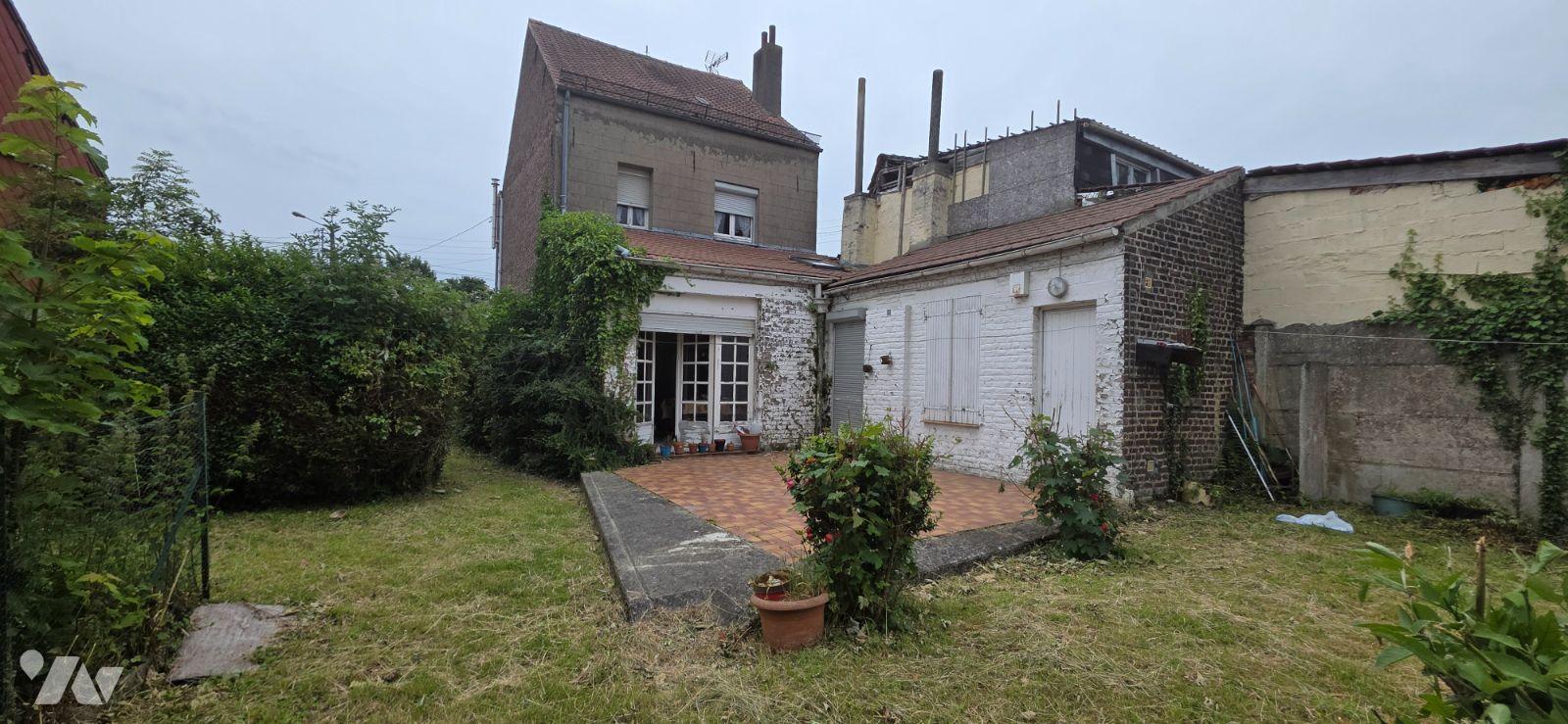 Maison 5 pièces 118 m² · à Condé-sur-l'Escaut · 118 m² · 130 000 €