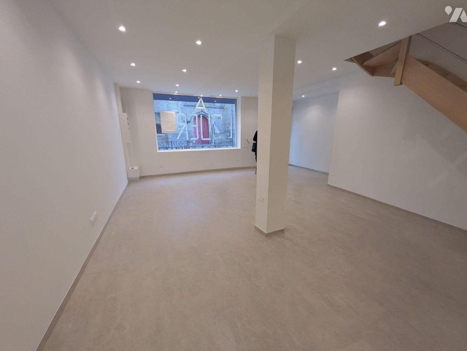 LOCATION fondsCommerce-WORMHOUT (59)