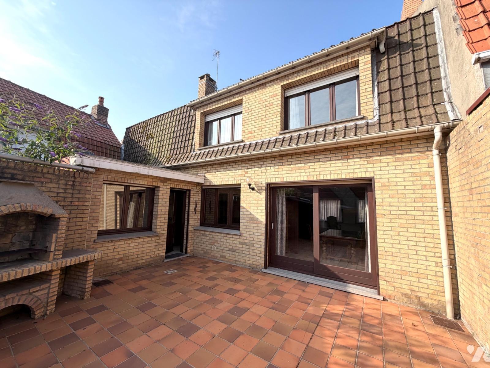 Maison 5 pièces 146 m² · à Hondschoote · 146 m² · 225 000 €