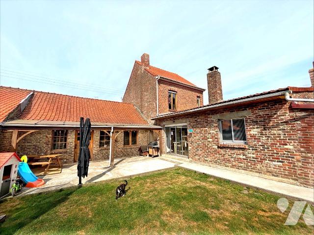 Maison 5 pièces 136 m² · à Vieux-Berquin · 136 m² · 200 000 €