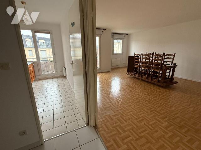 Appartement 3 pièces 70 m² · à Compiègne · 70 m² · 165 000 €