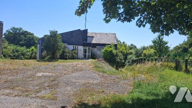 Maison 12 pièces 309 m² · à Ferté Macé · 309 m² · 130 000 €