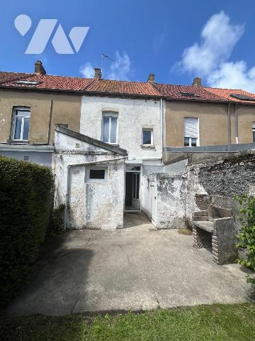 Maison 4 pièces 81 m² · à Saint-Étienne-au-Mont · 81 m² · 100 000 €
