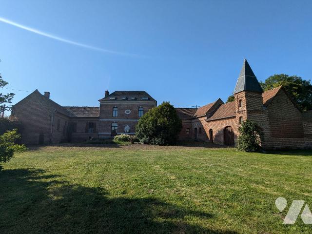 Maison 13 pièces 270 m² · à Liencourt · 270 m² · 270 000 €