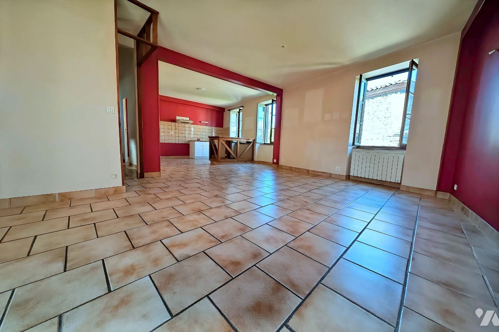 Maison 4 pièces 130 m² · à Chauriat · 130 m² · 920 €/mois