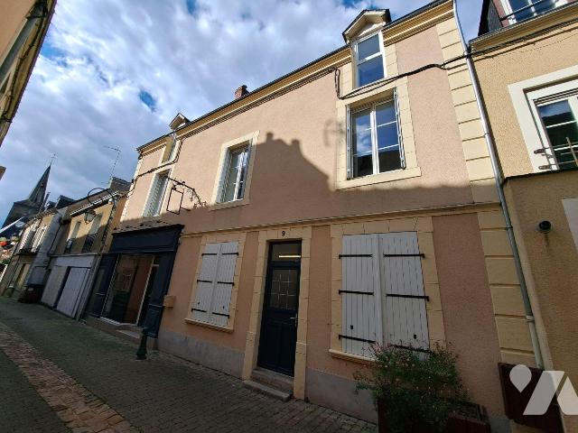 Immeuble 140 m² · à Beaumont-sur-Sarthe · 140 m² · 150 000 €