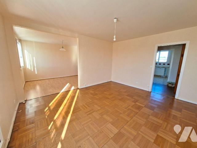 Appartement 6 pièces · à Coulaines · 120 000 €