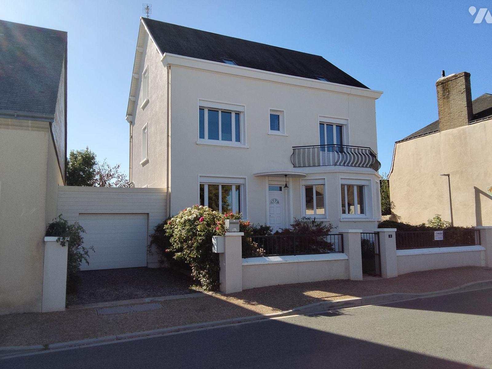 Maison 7 pièces 196 m² · à Ballon-Saint Mars · 196 m² · 272 000 €