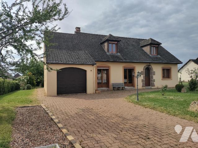 Maison 5 pièces 108 m² · à Luché-Pringé · 108 m² · 160 000 €