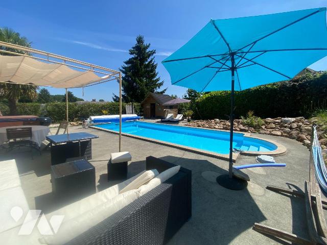 Maison 7 pièces 131 m² · à Pontvallain · 131 m² · 285 000 €