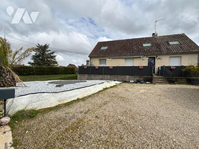 Maison 6 pièces 147 m² · à Marollette · 147 m² · 160 000 €