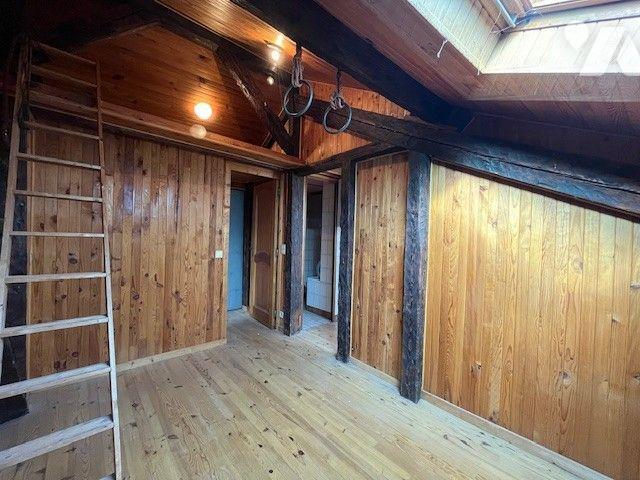 Appartement 6 pièces · à Chambéry · 180 000 €
