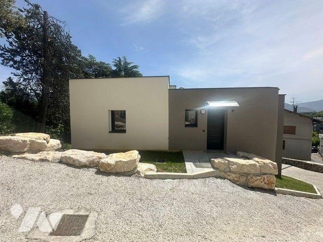 MAI 130m² — Saint-Alban-Leysse