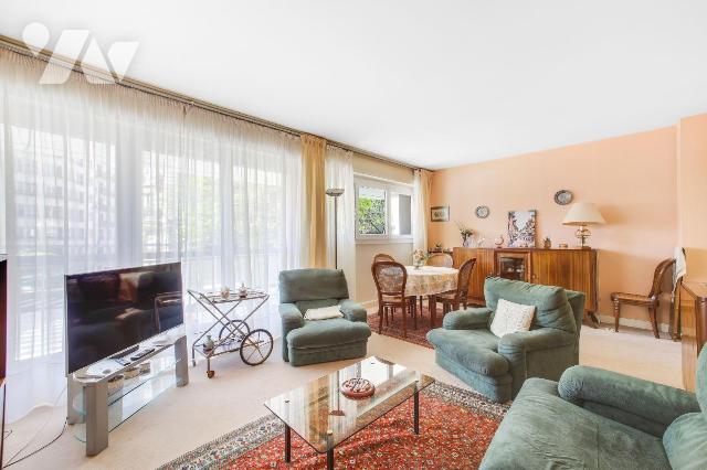 Appartement a louer paris-19e-arrondissement - 4 pièce(s) - 104 m2 - Surfyn