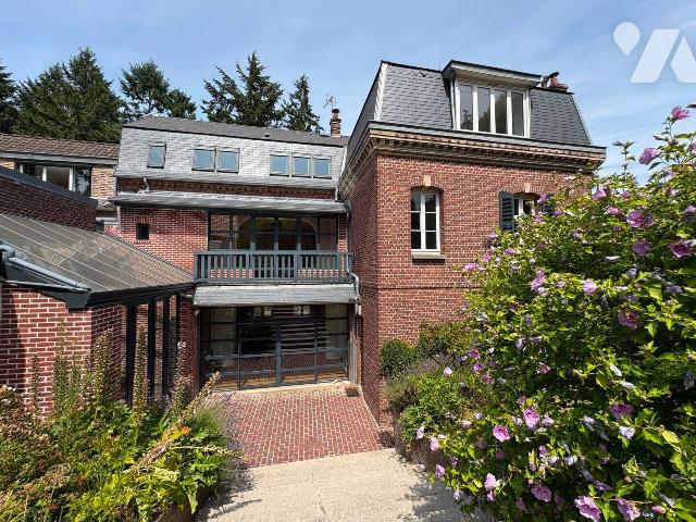 Maison 11 pièces 285 m² · à Eu · 285 m² · 540 000 €