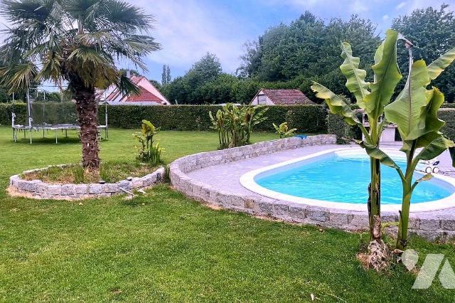 Maison 6 pièces 197 m² · à Bosroumois · 197 m² · 282 500 €