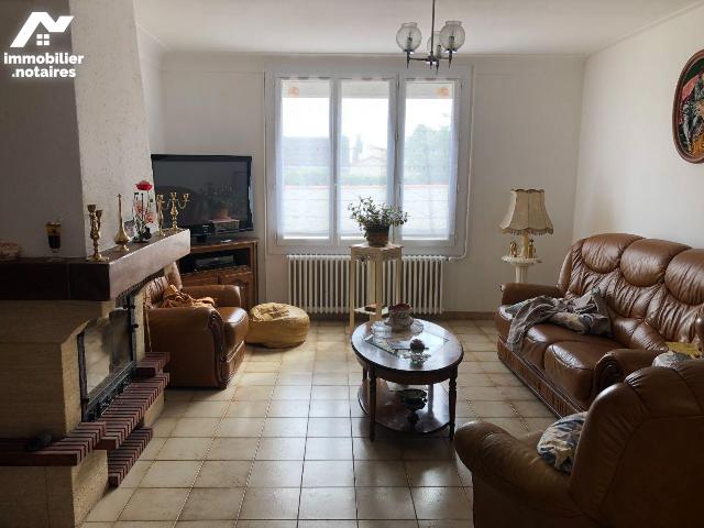 Maison à Vendre Chez Les Notaires à Nueil Les-aubiers