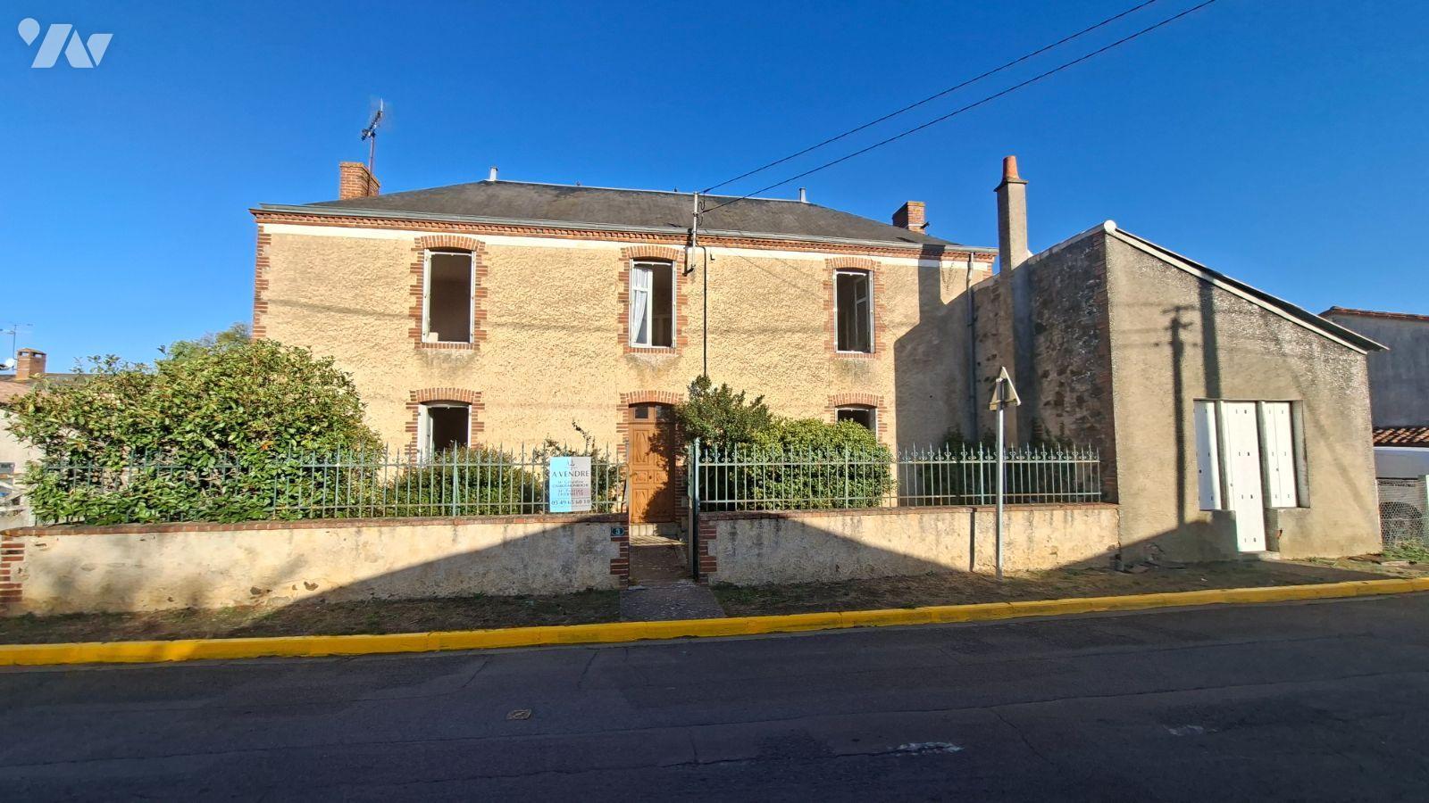 Maison 5 pièces 150 m² · à Genneton · 150 m² · 90 000 €