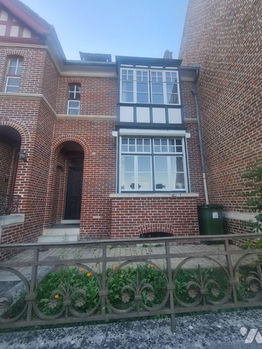 Maison 121 m² · à Amiens · 121 m² · 319 056 €