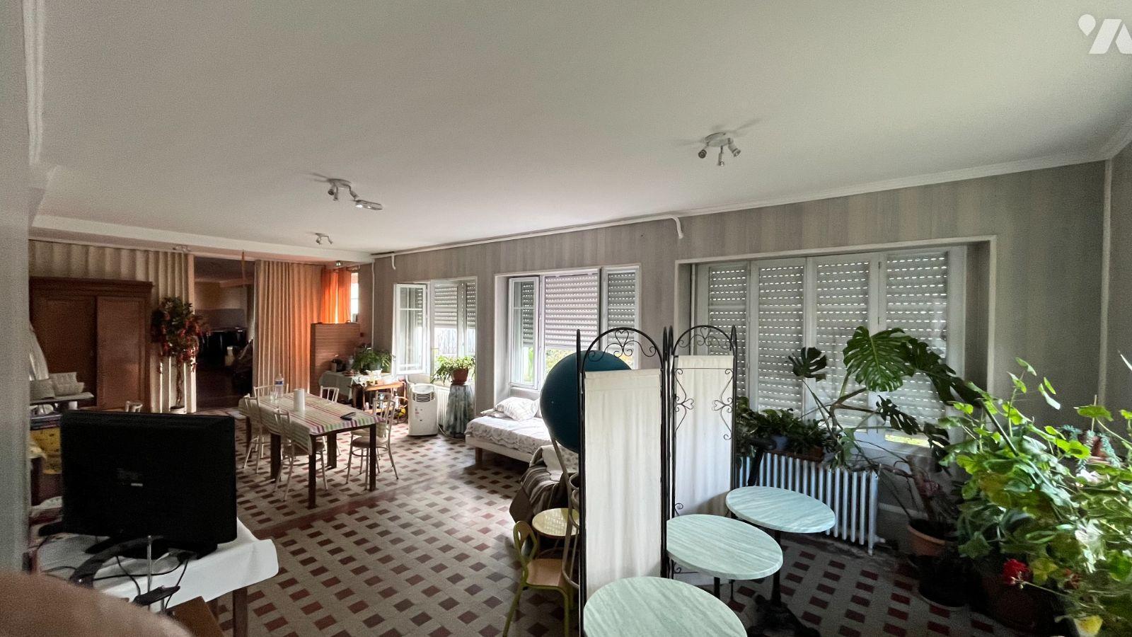 VENTE immeuble-LENCLOITRE (86)