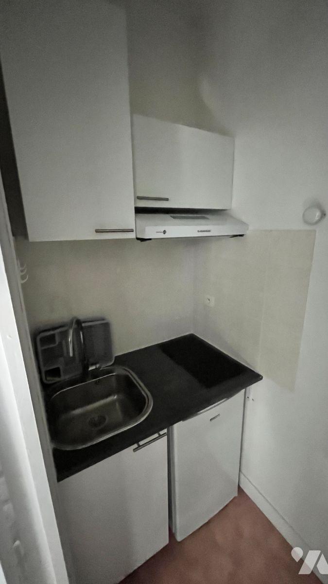 VENTE immeuble-LENCLOITRE (86)