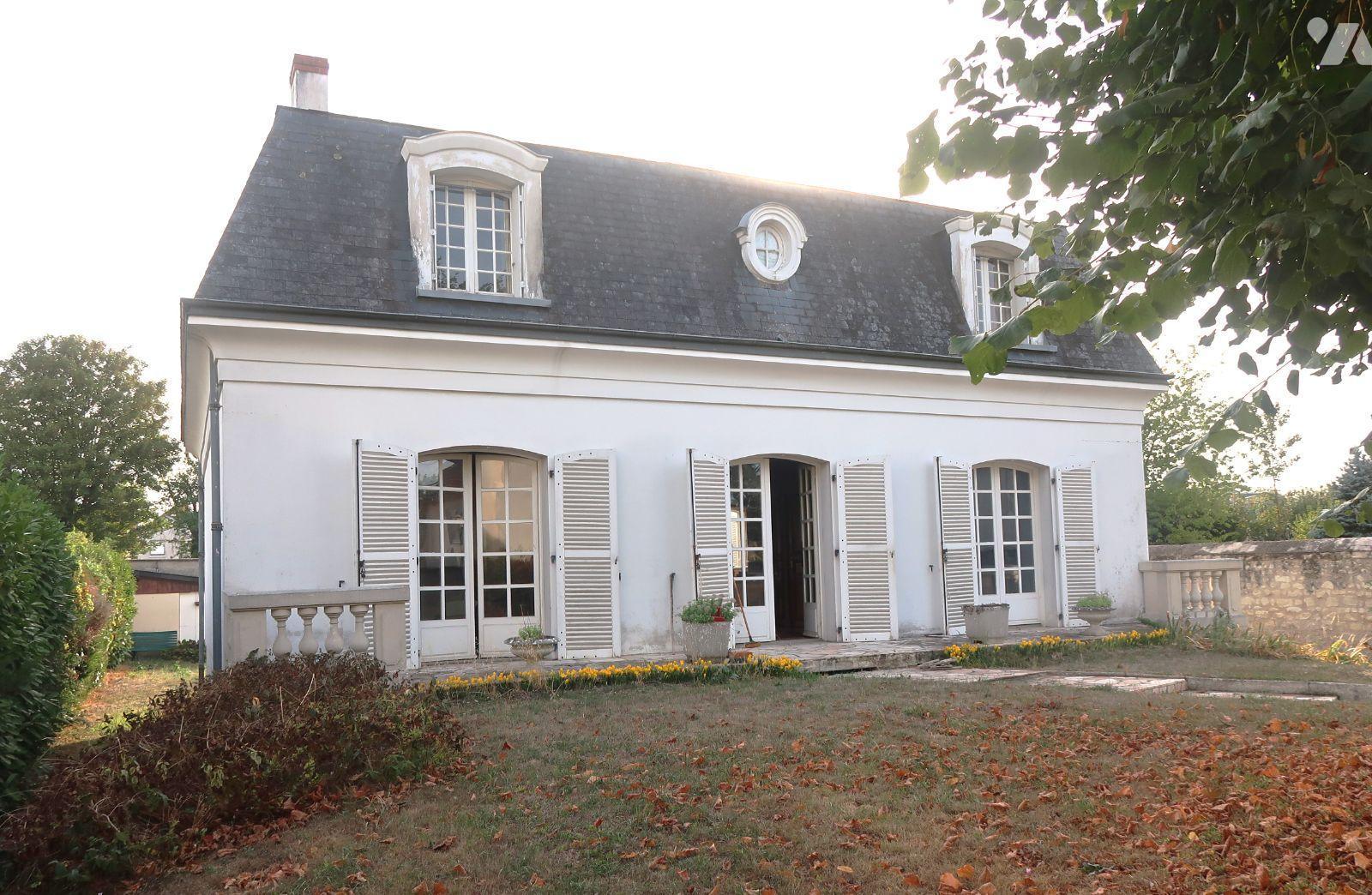 Maison 7 pièces 152 m² · à Châtellerault · 152 m² · 195 000 €