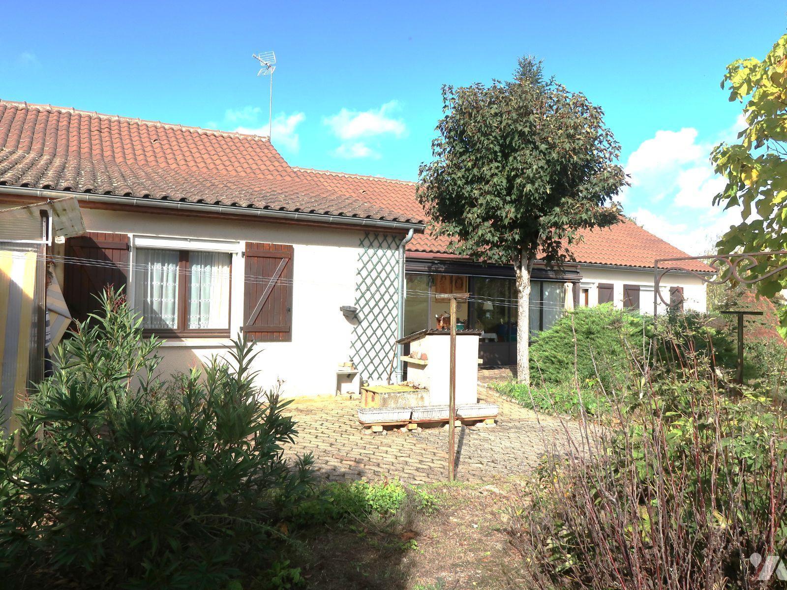 Maison 6 pièces 139 m² · à Naintré · 139 m² · 180 000 €