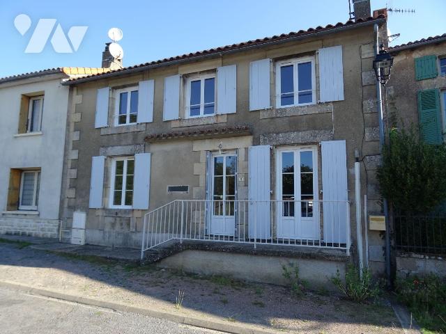 Vente - Maison / villa - QUEAUX - 98 m² - 5 pièces - 86064/2517