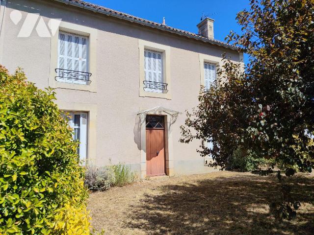 Maison 6 pièces 169 m² · à Valdivienne · 169 m² · 192 000 €