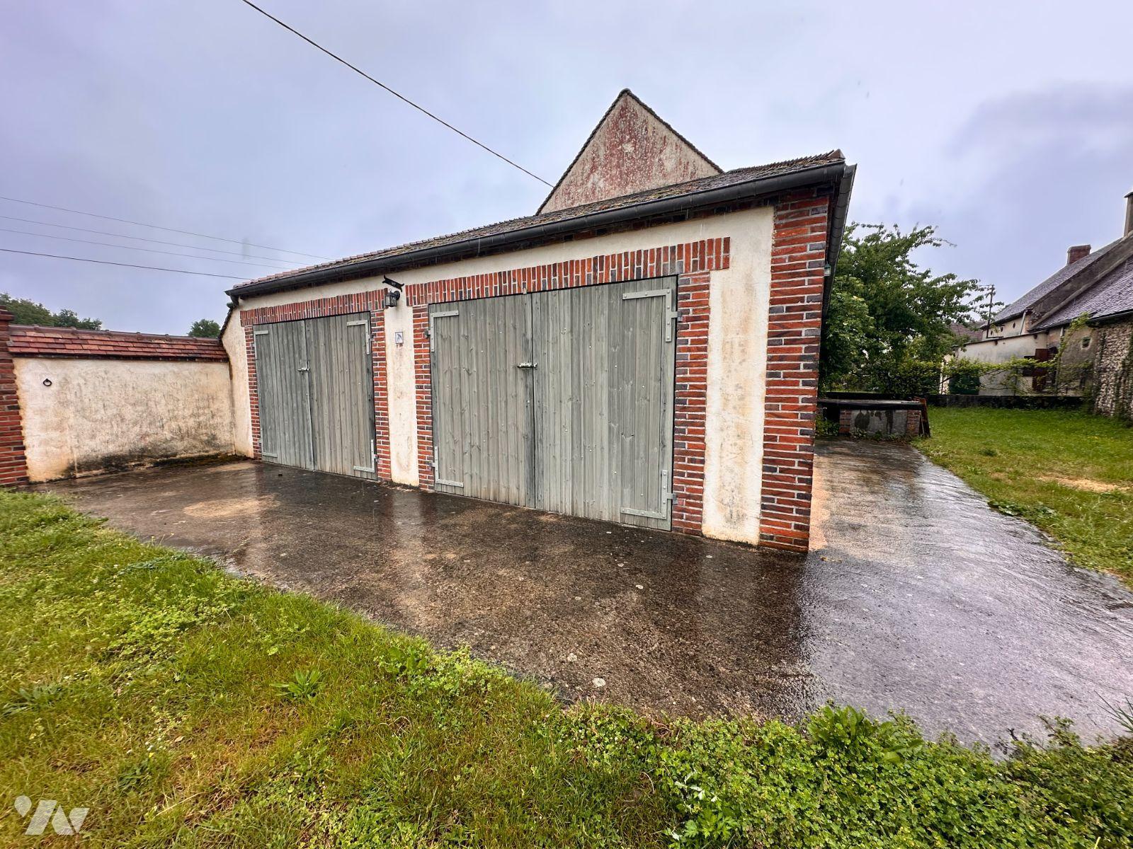 Immeuble 100m² — Cudot