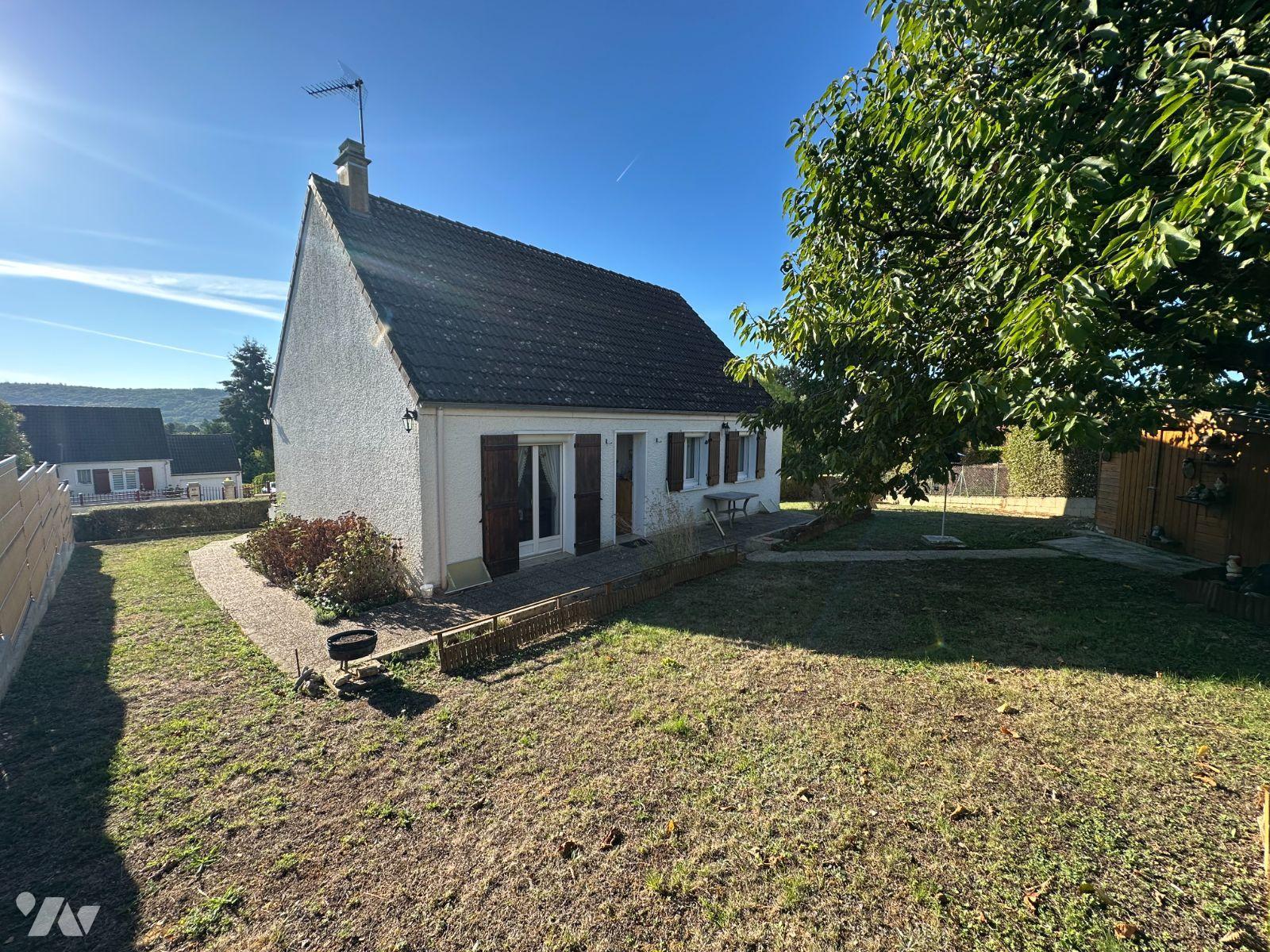 Maison 3 pièces 73 m² · à Saint-Julien-du-Sault · 73 m² · 131 000 €