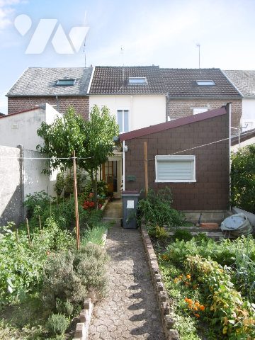 Maison 5 pièces 91 m² · à Saint-Quentin · 90,6 m² · 80 000 €
