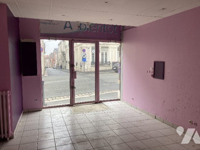 Immeuble 114 m² · à Saint-Quentin · 114 m² · 69 400 €