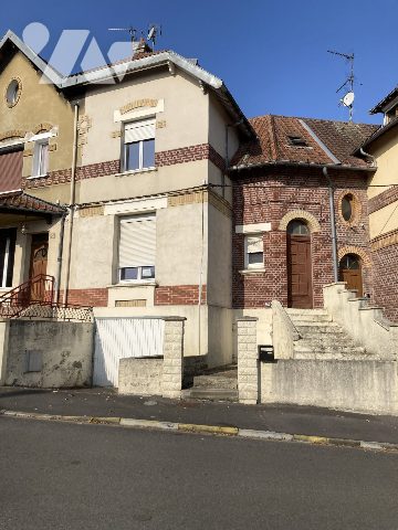 Maison 6 pièces 105 m² · à Saint-Quentin · 104,6 m² · 75 600 €